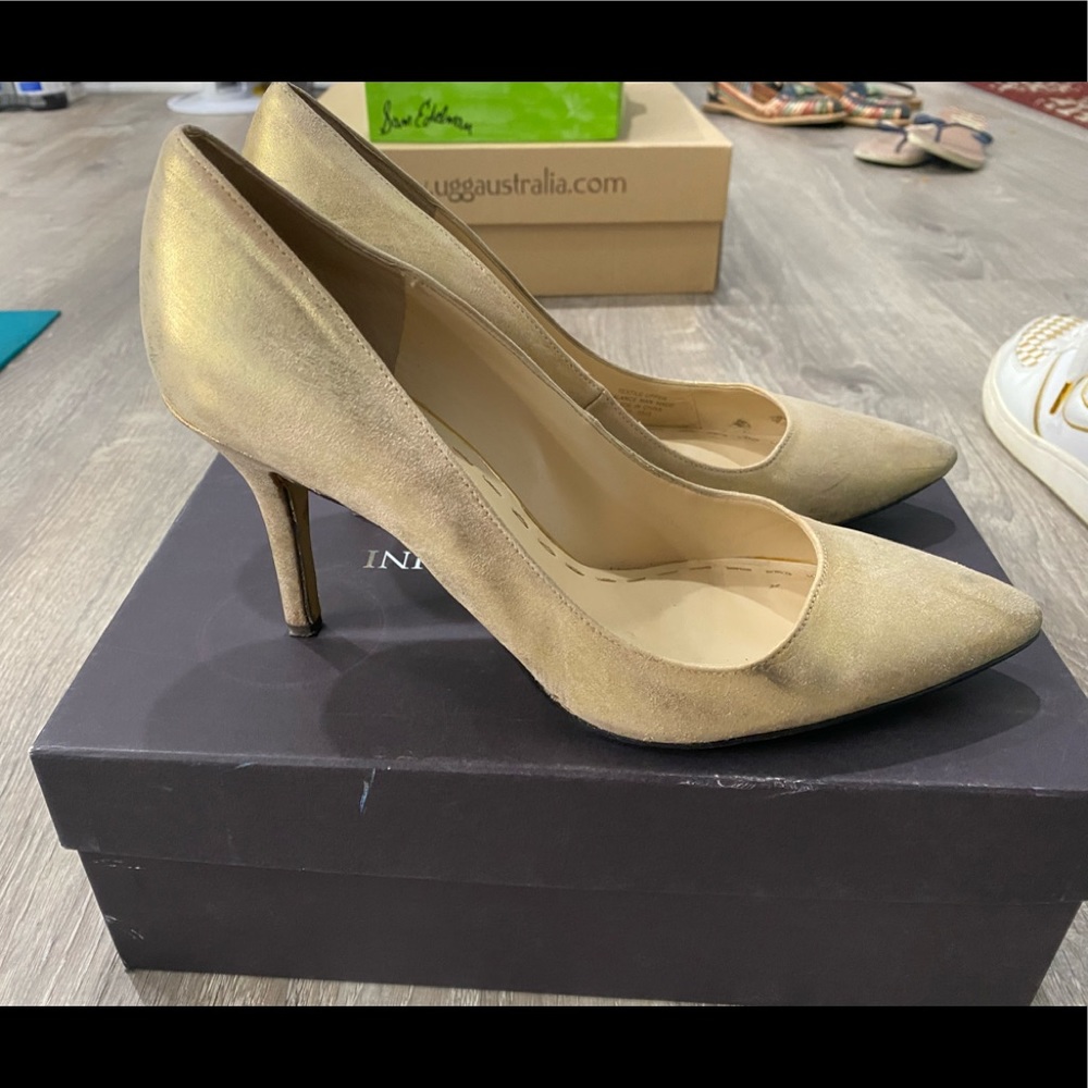 Enzo Angiolini - Gold heels